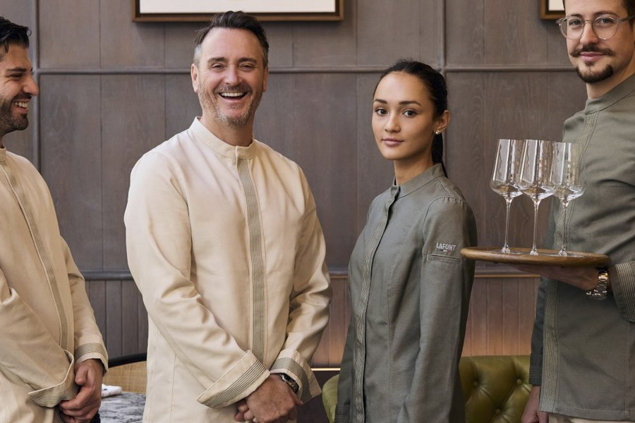 Best of Uniform – Team in Hotel- und Restaurantbekleidung
